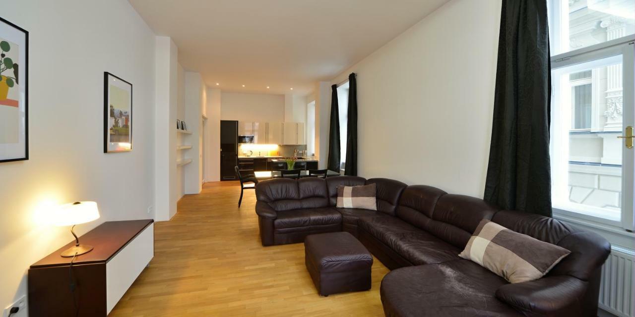 Kolonada Luxury 2 Bedroom Apartment With Balcony Mariánské Lázně Eksteriør bilde